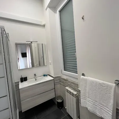 فندق مبيت وإفطار Il Glicine Centro 3*