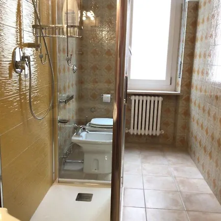 Il Glicine Centro 住宿加早餐酒店 3*